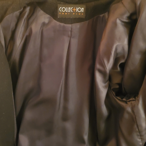 Collection" Toni Plus" Coat - Picture 6 of 8